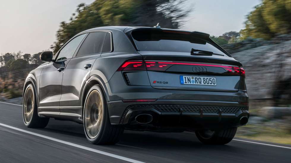 Το RS Q8 Performance είναι το πιο ισχυρό βενζινοκίνητο SUV της Audi!